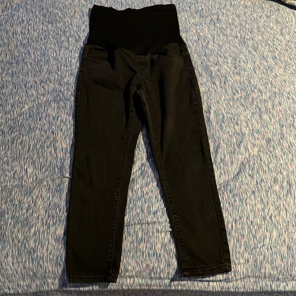 Bella vida maternity jeans. Black. Size M